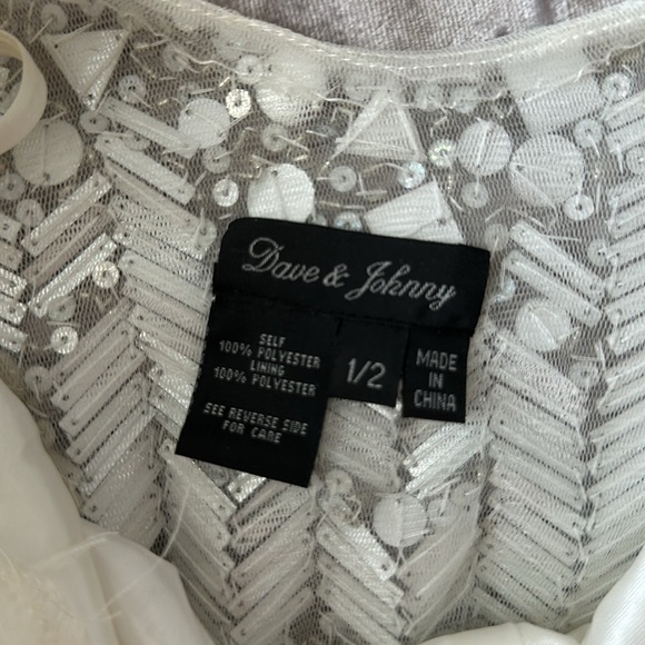 Sparkly long sleeve mini dress with round neckline - size 1/2 - white/sparkles - Picture 7 of 9